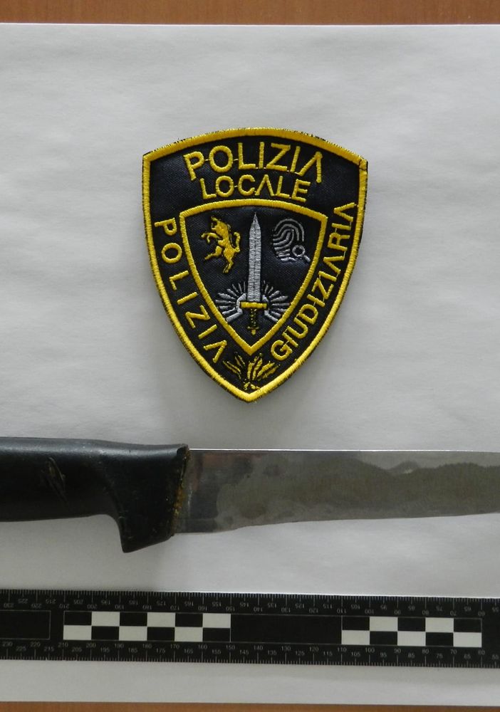 coltello sequestrato