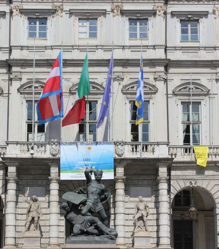 Un nuovo ostello a Porta Nuova e una palestra nel centro commerciale Ponchielli