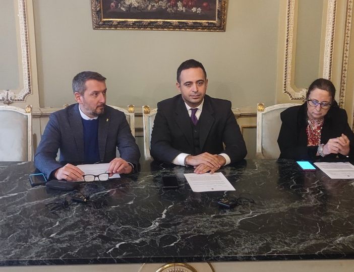 Disabilità invisibili: il Consiglio comunale chiede la diffusione del simbolo coi girasoli