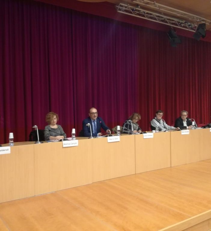 Lavoro e stranieri, un dialogo che in Piemonte rischia di farsi sempre più difficile. Anche per chi straniero non è