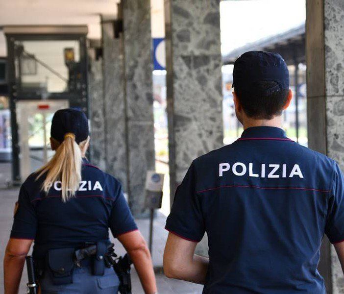 Si allontana da casa senza avvertire i familiari, salvata dagli agenti della Polizia Ferroviara