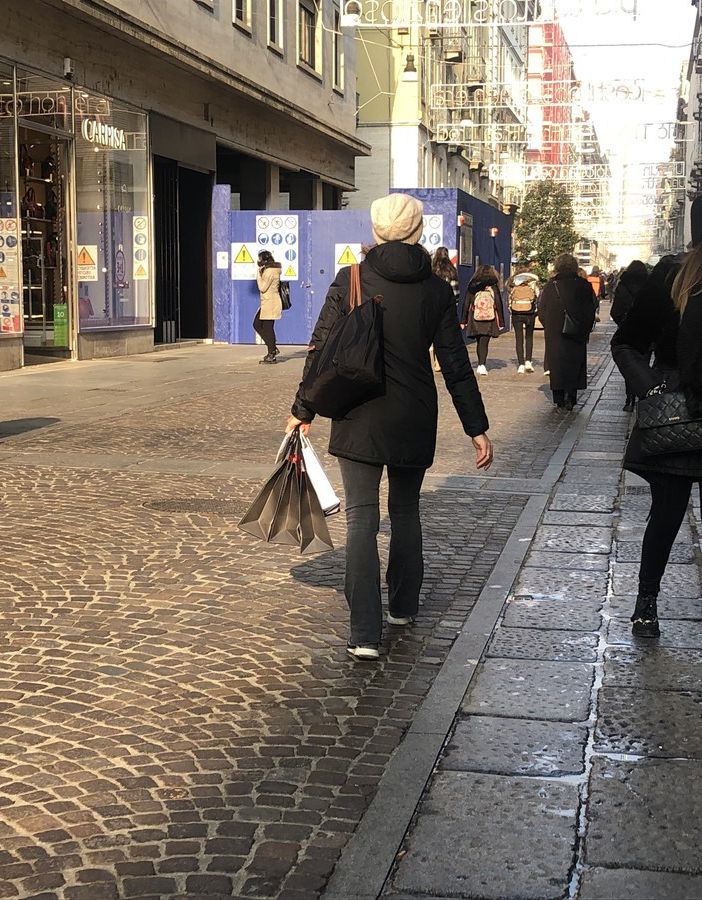 Torino, la bolletta spegne il commercio: 5.000 attività rischiano di chiudere. Nei guai 15mila posti di lavoro