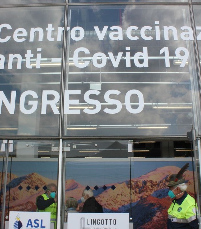 L'hub vaccinale del Lingotto