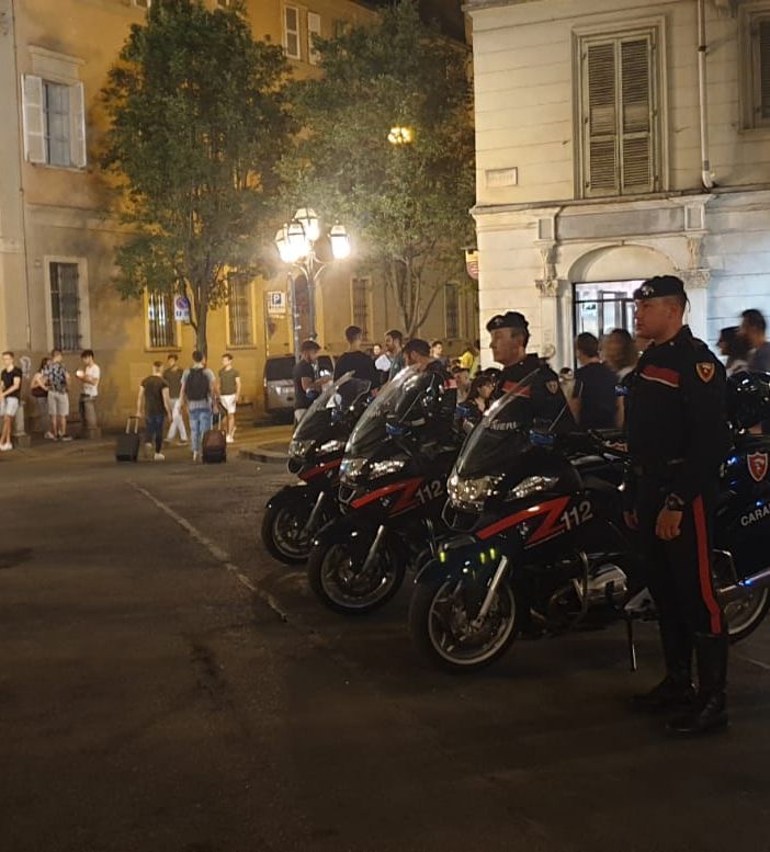 Carabinieri a San Salvario per una movida serena e in sicurezza: 5 arrestati per droga