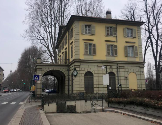 L'ex Dazio di corso Moncalieri 80 dall'esterno
