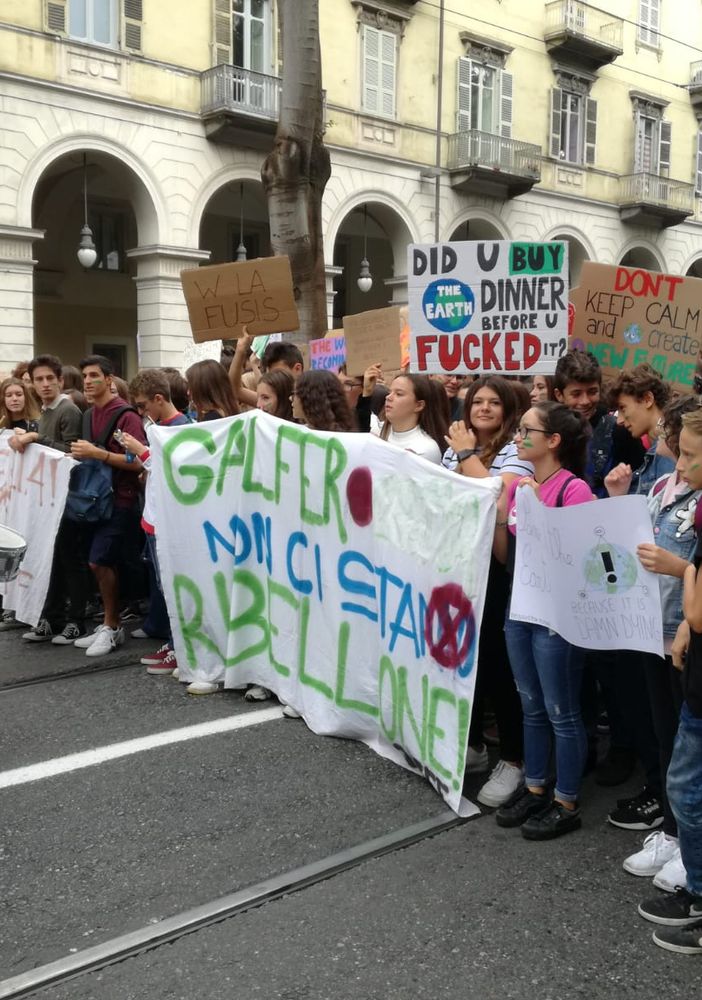 Immagine dei cortei di Fridays For Future a Torino