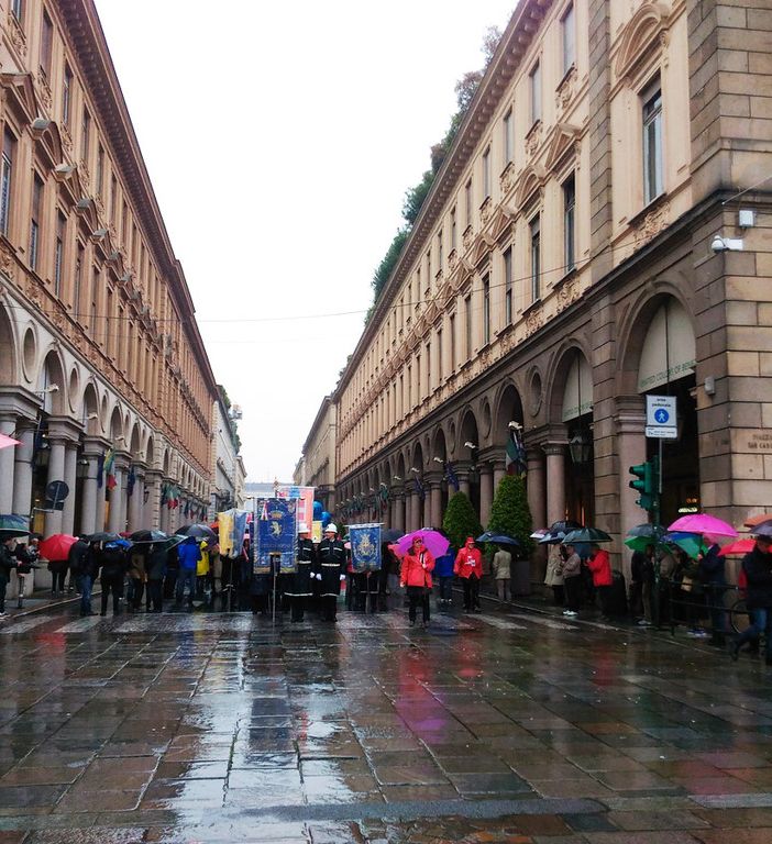Primo Maggio a Torino, tra scontri ed Europa “solidale”