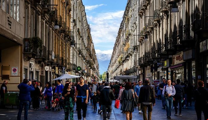 Confesercenti: “Black Friday, ma con i negozi sempre più in rosso&quot;