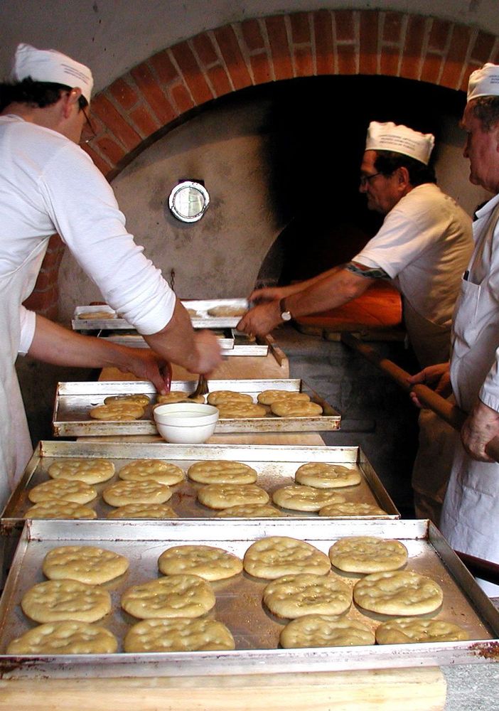 Il dolce &quot;Cariton&quot; alla sagra del pane di Piobesi