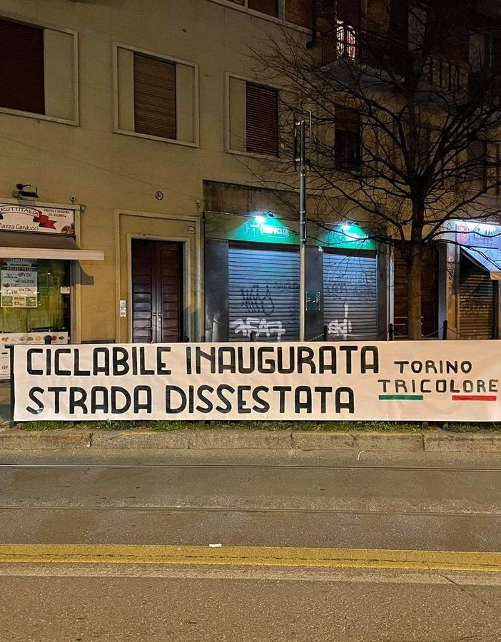 striscione di protesta