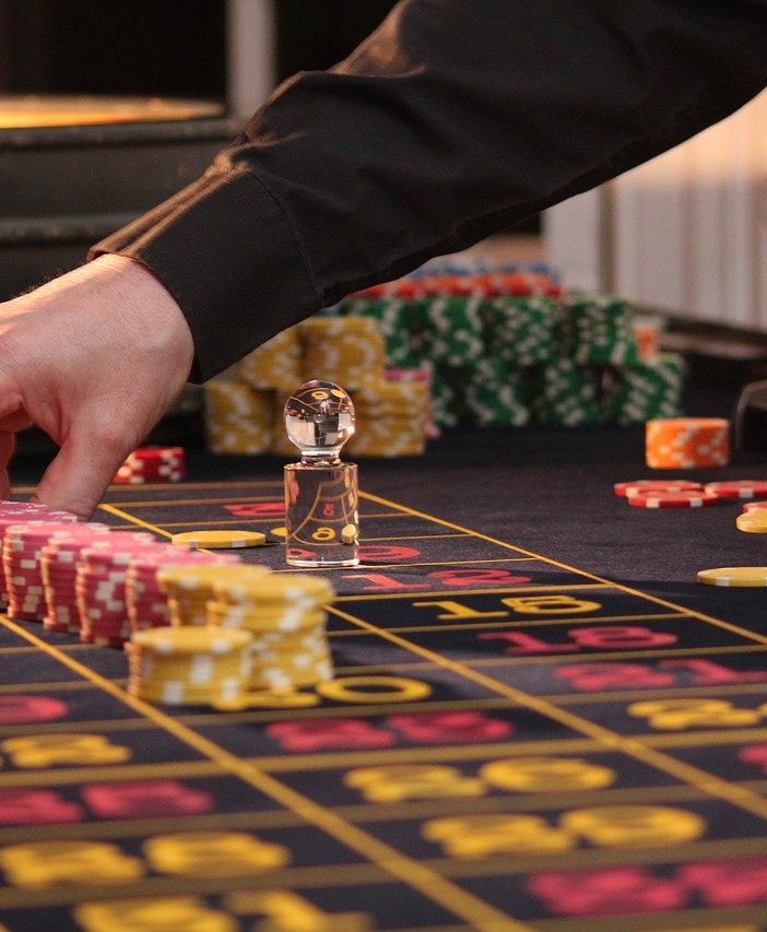 Come diventare un croupier di casinò