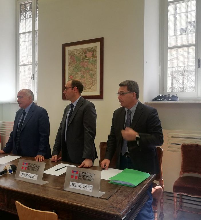 Problemi con le compagnie telefoniche, dal 23 luglio per i piemontesi solo pratiche via web