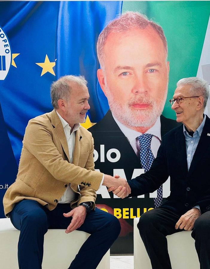 Angelo Pezzana alla sede del comitato elettorale di Paolo Damilano