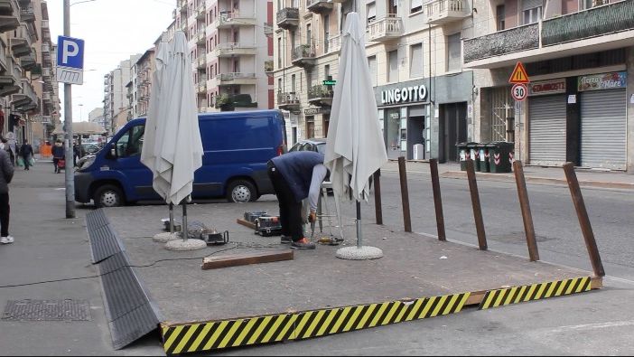 dehors - foto di archivio