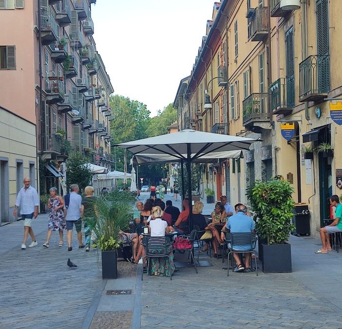 Dehors, il governo &quot;apre&quot; alla stabilizzazione dopo il Covid. &quot;Torino è interessata, ma serve un po' di ordine&quot;