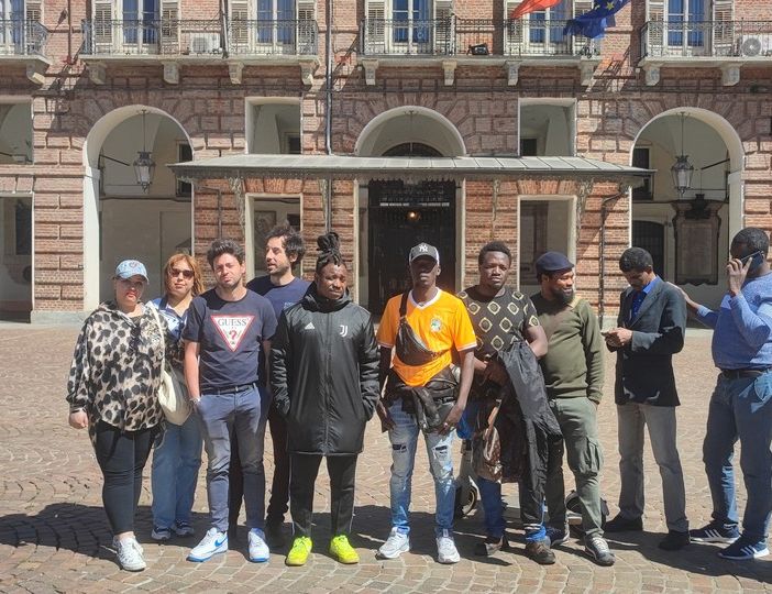 Senza stipendio da mesi, dipendenti del centro di accoglienza in sciopero