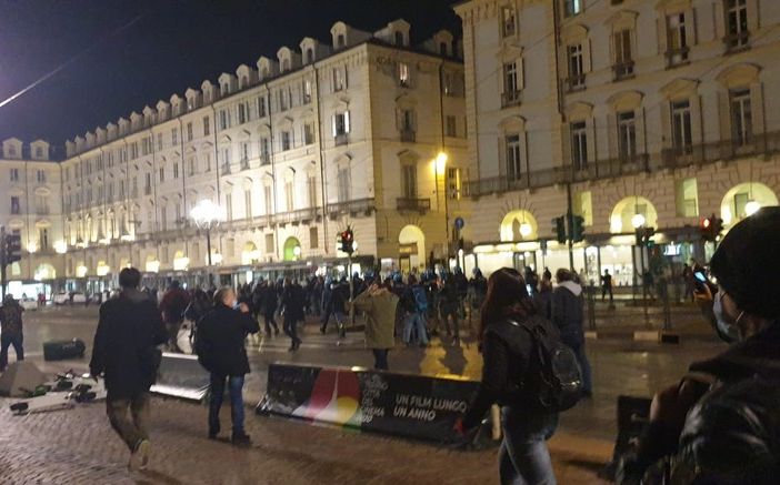 Dopo i disordini, la conta dei danni: &quot;Comportamenti inqualificabili. Il commercio la vera vittima&quot;. &quot;Sciacallaggio sui lavoratori&quot; (VIDEO)
