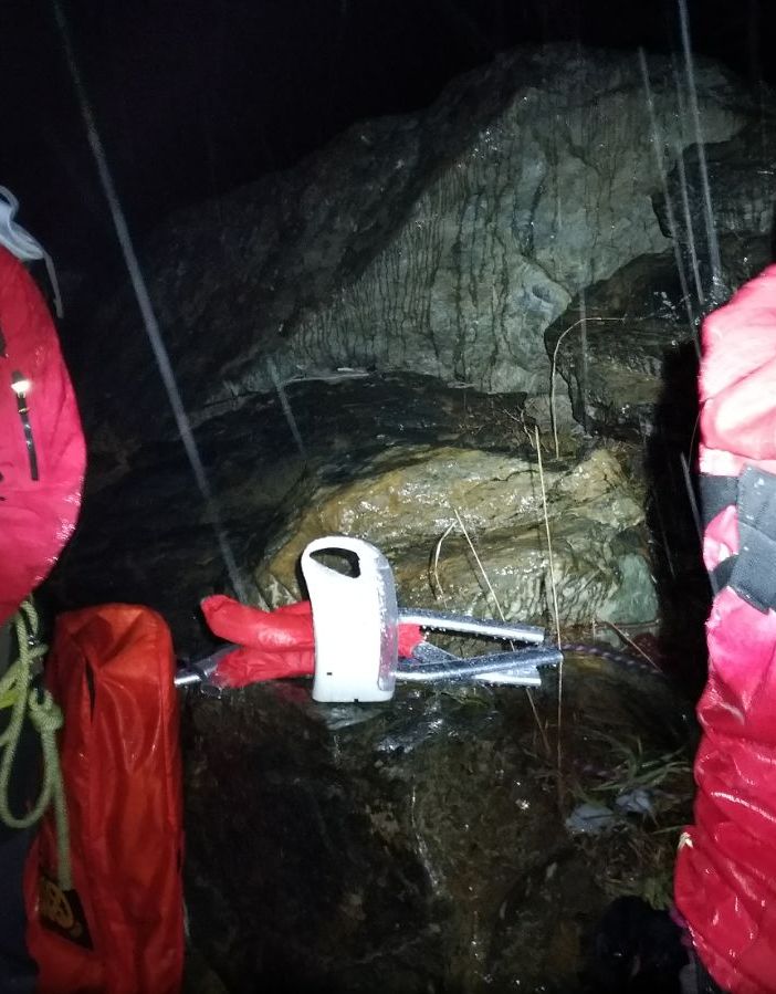 Escursionista cade durante una gita in alta quota: aiutato con grandi difficoltà dal Soccorso Alpino