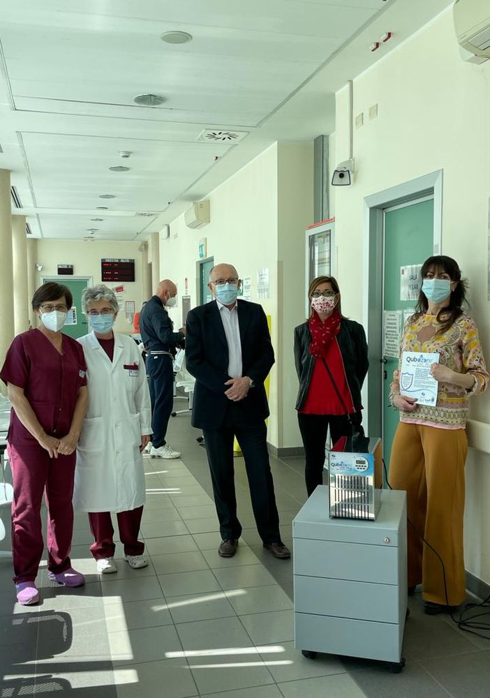 Un dispositivo Qubozone UVC Plus per la sanificazione degli ambulatori all'ospedale San Luigi di Orbassano