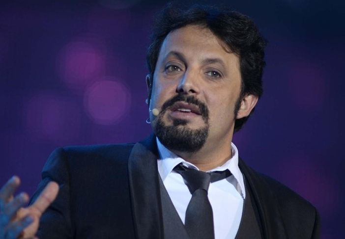 Enrico Brignano al Teatro Alfieri con &quot;Evolushow 2.0&quot;