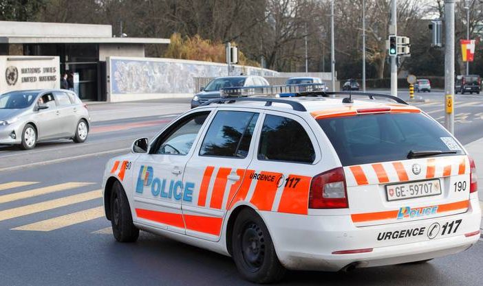 Agenti della Polizia Municipale fermano gli autisti di tre pullman a Torino