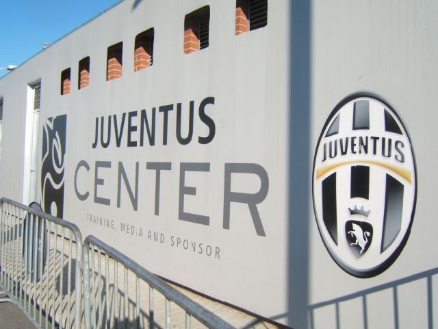 Juventus: al via al raduno a Vinovo, ci sono Dybala e Pjanic