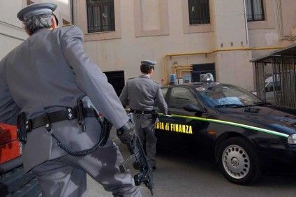 Maxisequestro di sigarette di contrabbando, denunciato 57enne romeno