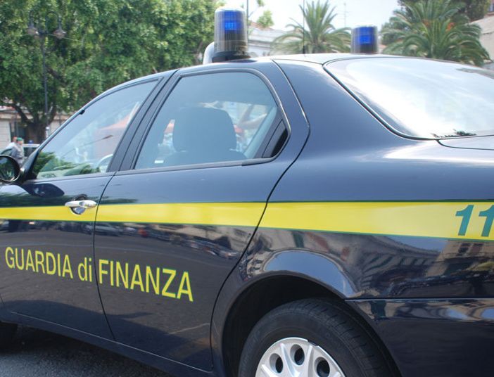 Giro di fatture false per 30 mln scoperto dalla Finanza, due arresti