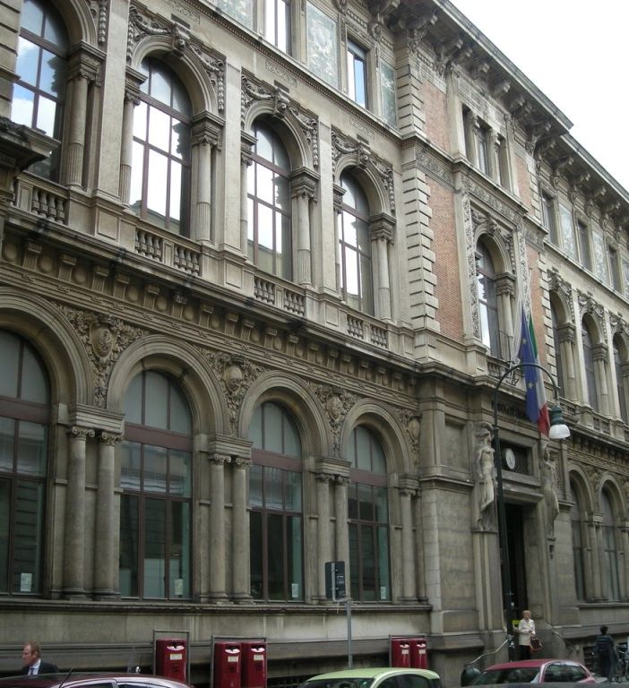&quot;Robot's&quot; in mostra alle poste di via Alfieri a Torino