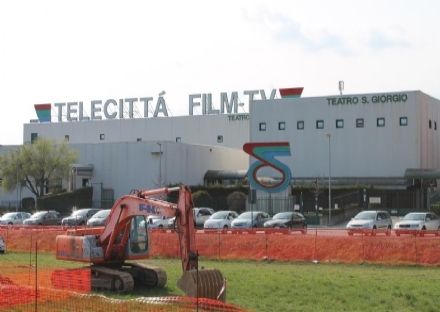 Riaprono gli studi di Telecittà per la fiction &quot;Sacrificio d'amore&quot;