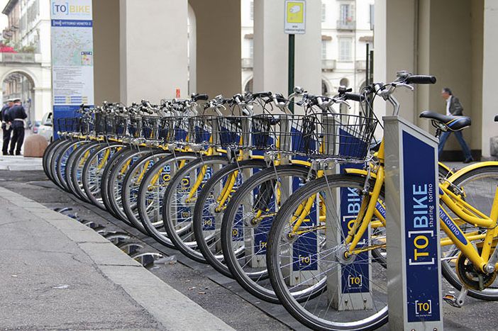 Per l'estate nuove stazioni di TO[BIKE], aumentano anche le bici gialle per le strade di Torino