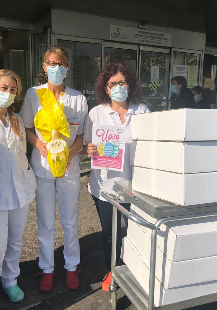 Ail torino dona 100 uova di pasqua ai bambini del reparto oncoematologico pediatrico del Regina Margherita