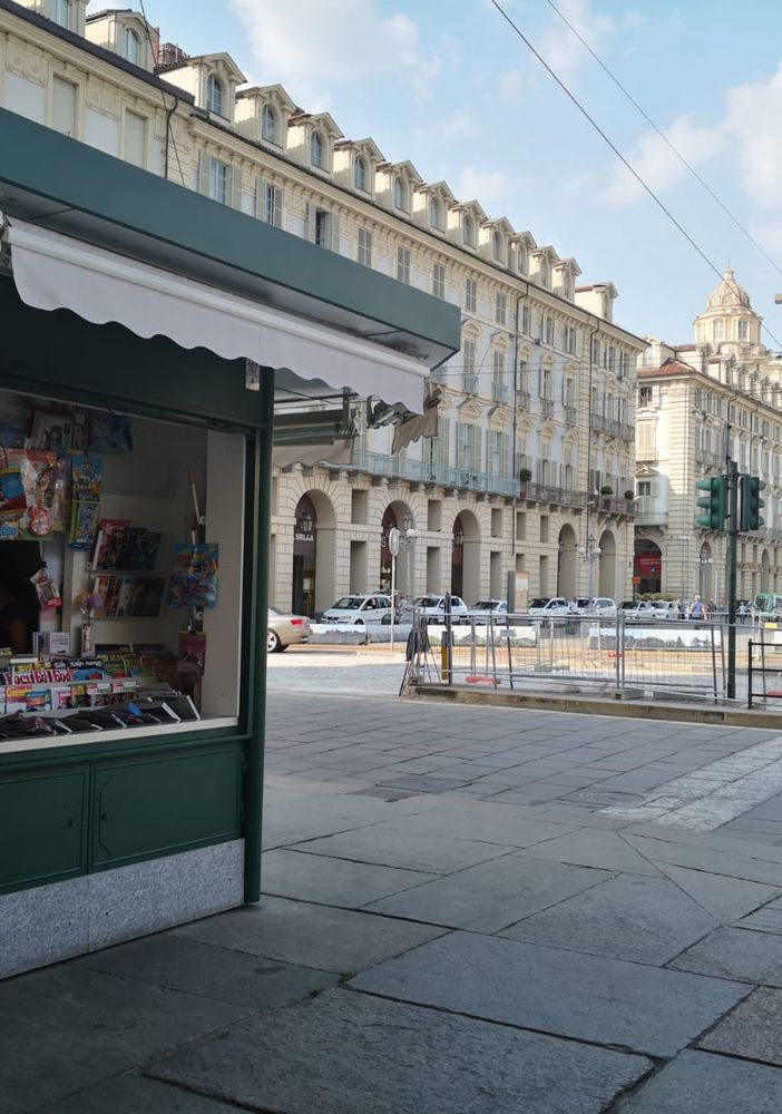 A Torino in un anno e mezzo perse 100 edicole: &quot;Il rilascio dei certificati anagrafici ci aiuta a resistere&quot; 
