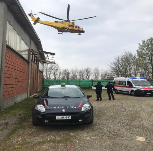 Elisoccorso e auto dei carabinieri