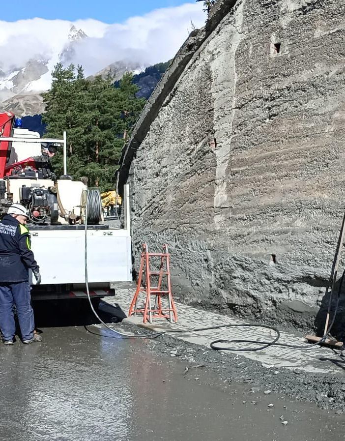 Visita del segretario generale del Siulp a Bardonecchia: &quot;Ingenti i danni a mezzi e strutture della Polizia&quot;