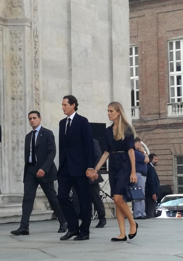 Funerali di Marchionne a Torino, John Elkann: &quot;Sergio, semplice metalmeccanico, ma soprattutto amico&quot; (FOTO e VIDEO)