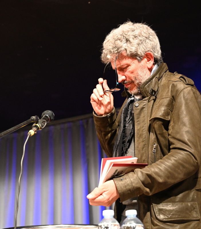 Castiglione Torinese: tra Resistenza e scelte di Fede, una serata per riflettere su chi vive (e chi si lascia vivere) [FOTO]