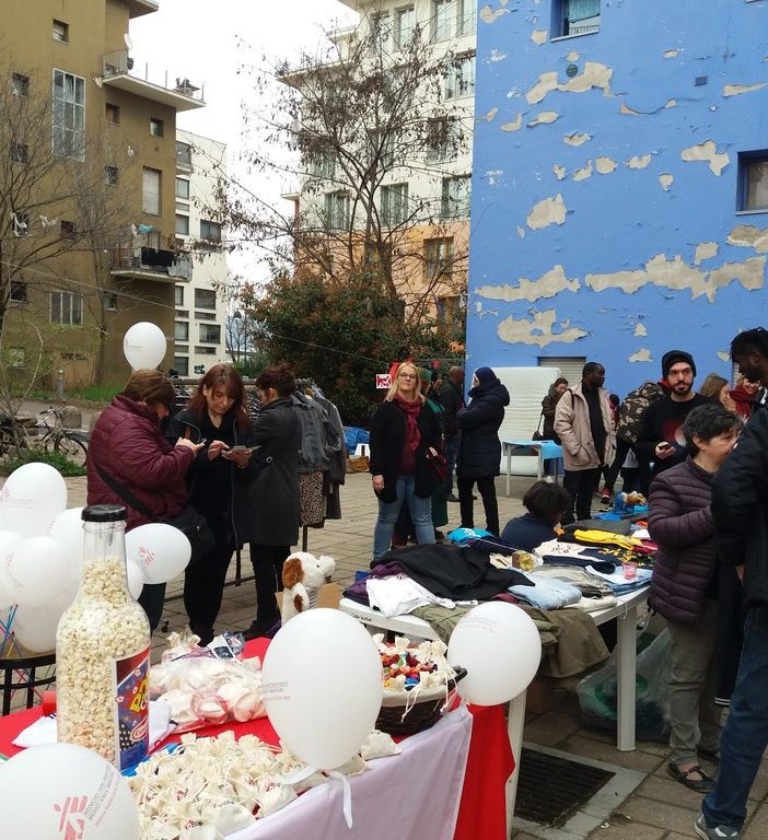 Un momento della festa per i cinque anni di occupazione lo scorso aprile