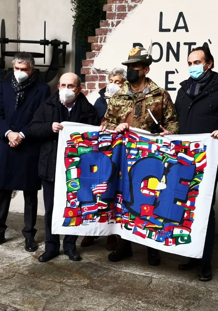 Figliuolo al Sermig: &quot;Testimonianza bella Italia. Auguro buon 2022, che ci faccia uscire dalla pandemia&quot; [FOTO E VIDEO]