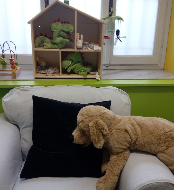 Baby pit stop porta un fasciatoio per cambiare i bambini dentro Palazzo Civico