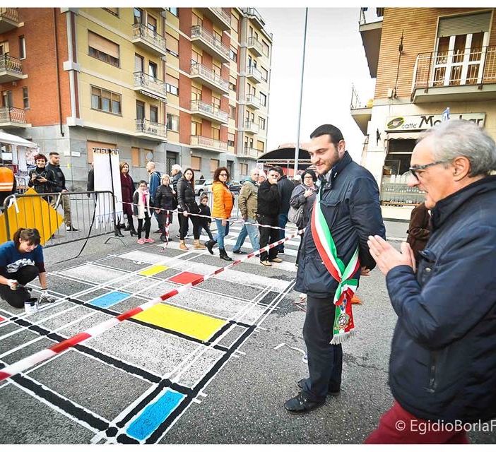 via luini in festa