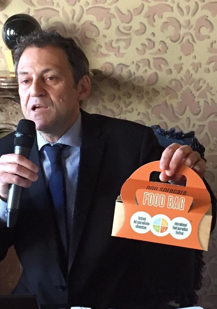 &quot;Contro lo spreco di cibo, obbligatoria la Food Bag nei ristoranti&quot;: dal 20 al 22 febbraio a Torino torna il Festival del Giornalismo Alimentare