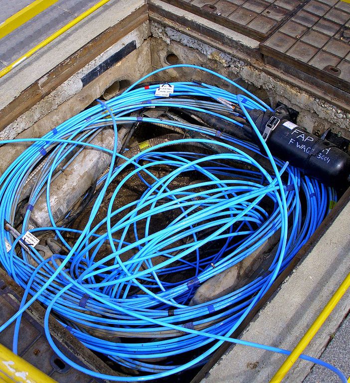 fibra ottica - foto di repertorio