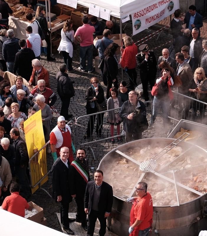 pentolone e presentazione gusto festival