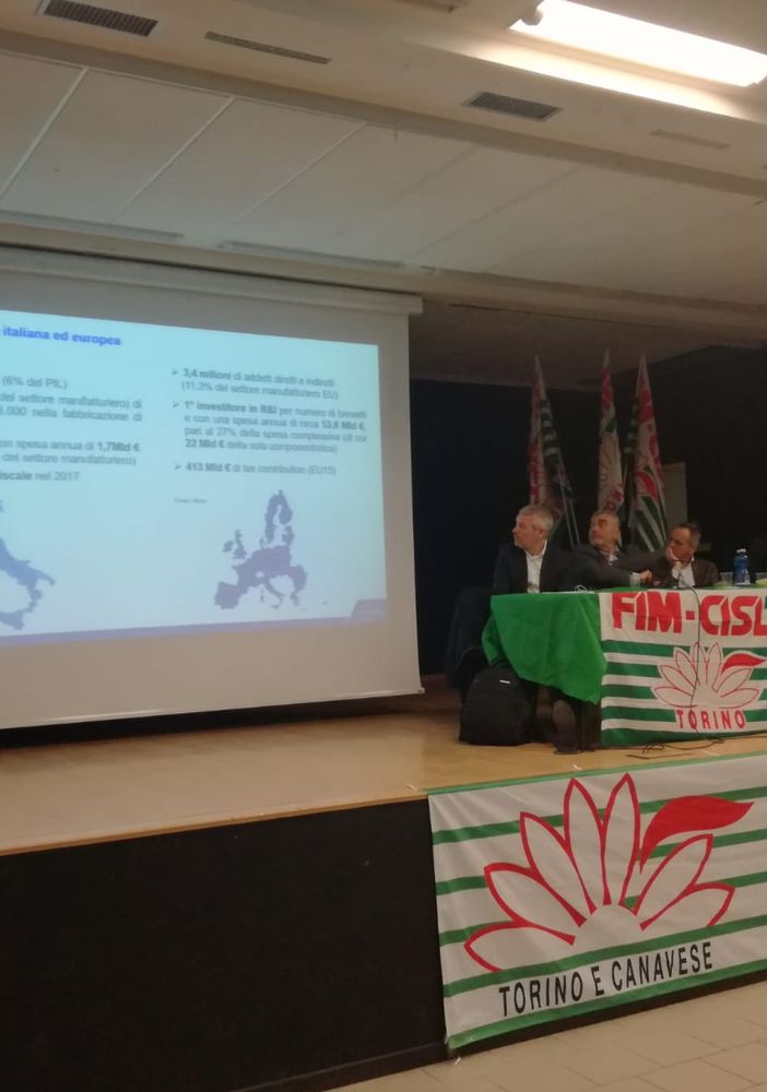 L'allarme di Fim-Cisl sull'auto elettrica a Torino: &quot;Va bene costruirle, ma servono le infrastrutture&quot;