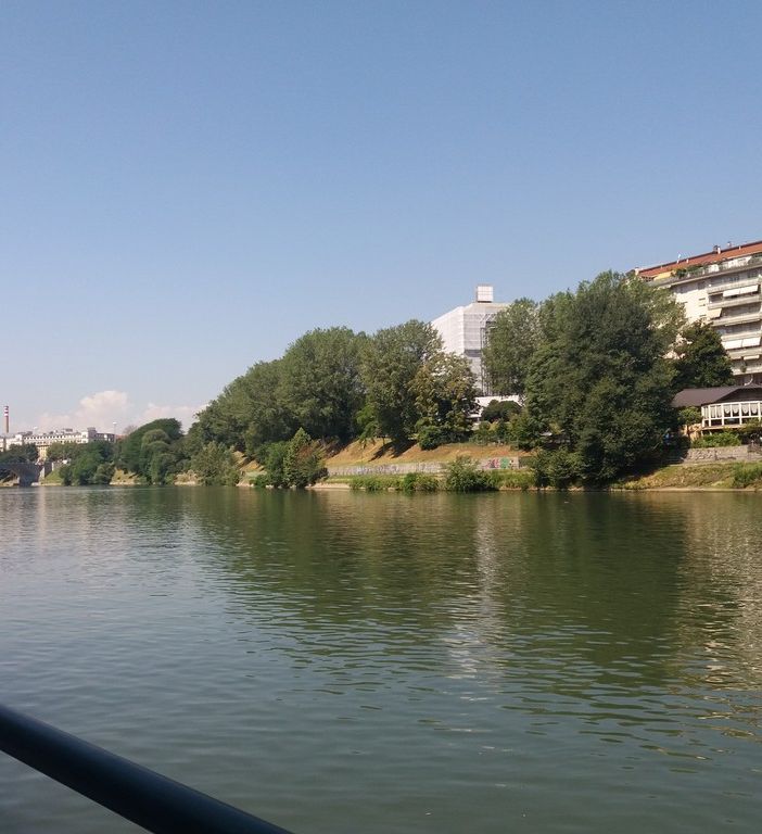 AIPO partner dell'operazione &quot;Barriere antiplastica&quot; sul fiume Po