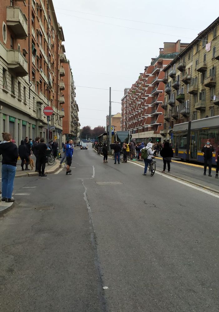 Appendino:&quot;Condanno aggressioni alla Polizia in corso Giulio: responsabili rispondano dei loro gesti&quot;