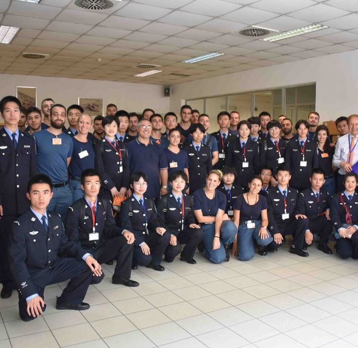 Dalla Cina a Torino, i cadetti di polizia stanno facendo il giro d'Europa