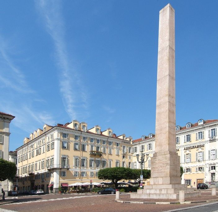A Torino, chi trova un obelisco trova... una scatola del tempo
