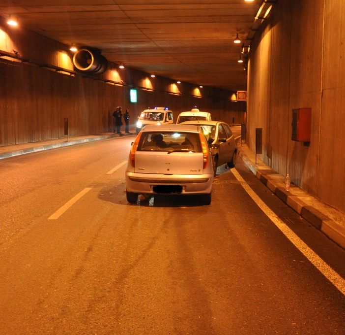 Incidente: chiuso il sottopasso Donat Cattin alle 5.30 di questa mattina